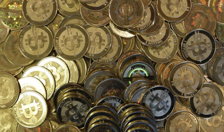 عملة بيتكوين تكسر حاجز 9 آلاف دولار وتحقق نسبة نمو إعجازي