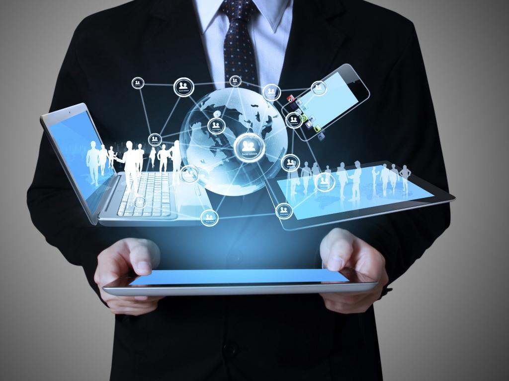 5 منتجات تقنية على كل شخص امتلاكها في عام 2018