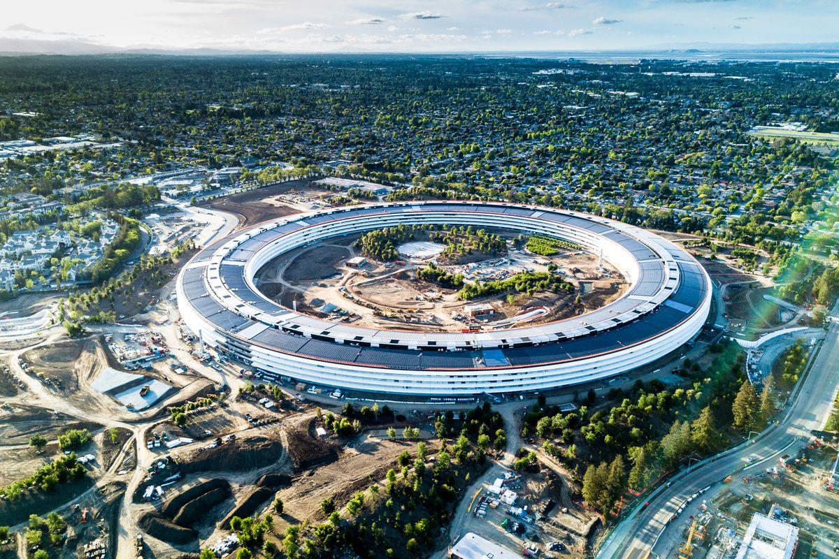 بالصور: شاهد مقر شركة أبل الجديد الذي كلفها  5 مليار دولار