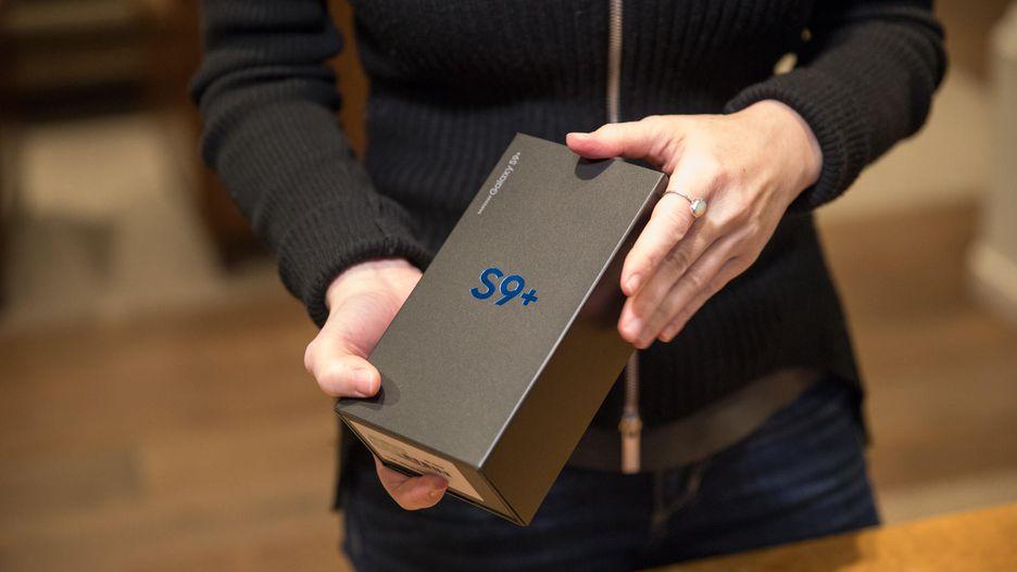 تعرف على محتويات صندوق جوال جالكسي S9/S9+ الجديد