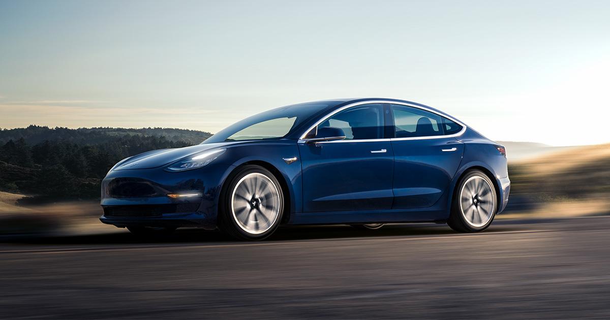أعلنت شركة تسلا عن استدعاء جميع سياراتها Model S بسبب خلل مصنعي