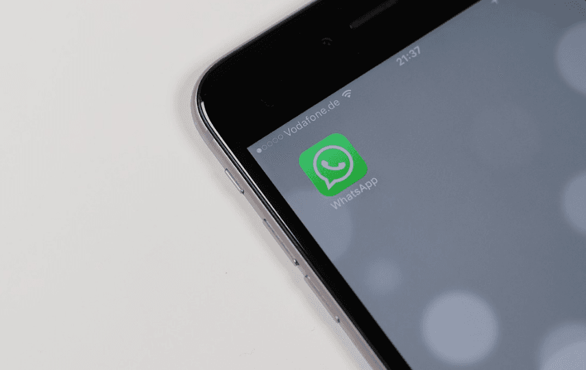 بالصور.. واتساب تطلق إصدار تجريبي جديد بتحسينات مميزة لـ وضع صورة داخل صورة