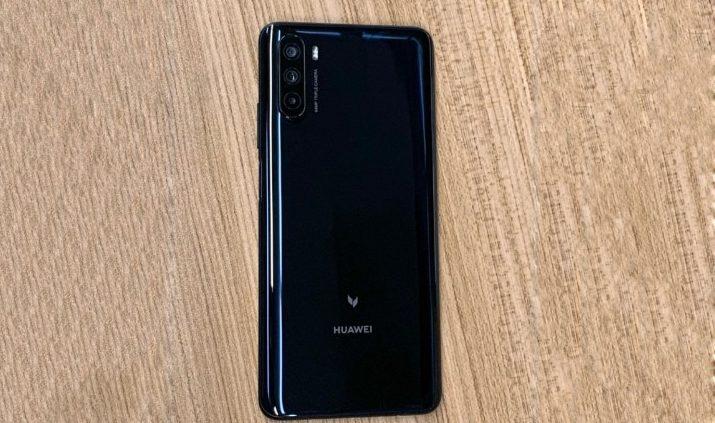 صور حية تكشف عن تصميم هاتف هواوي المرتقب Enjoy 20s