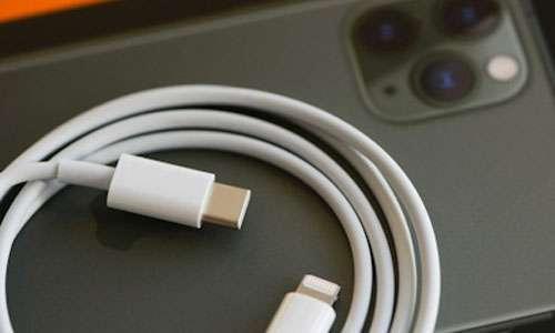 تقرير – هواتف ايفون 13 القادمة ستدعم الشحن السريع حتى 25 وات!