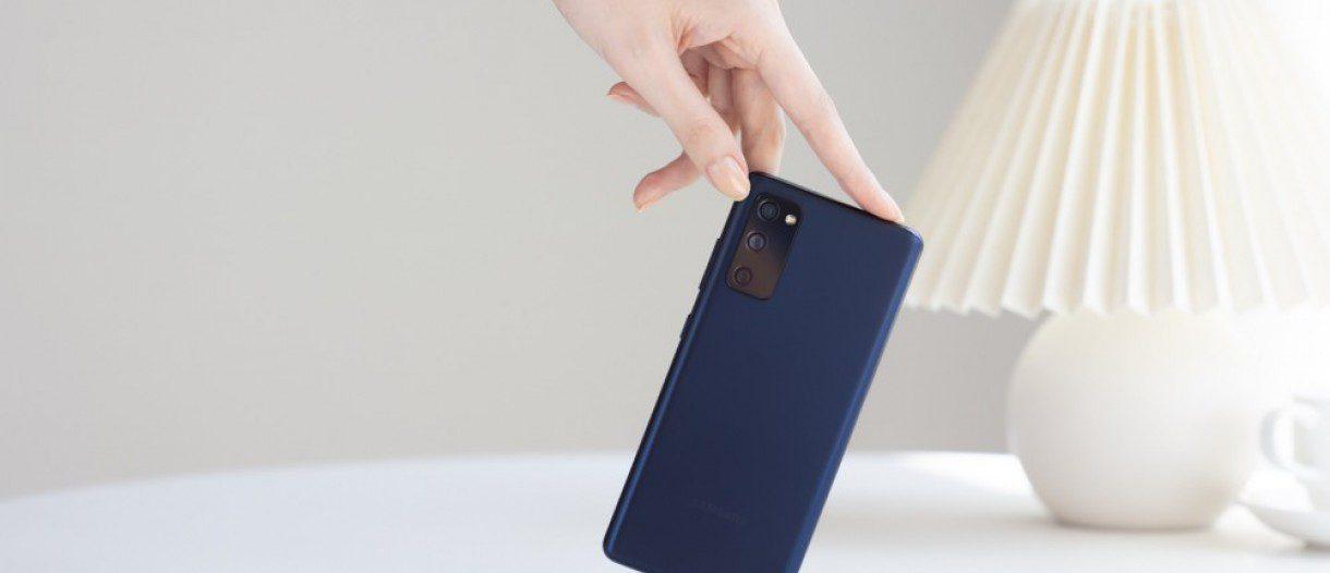 سامسونج تطلق هاتف Galaxy S20 FE 2022 بسعر 575 دولار