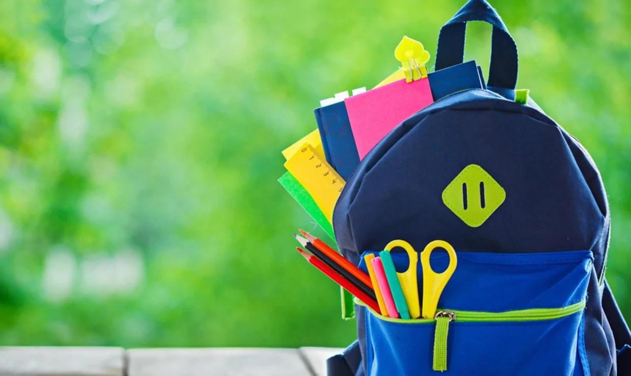 وزارة الموارد البشرية.. توضح شروط الحصول على دعم الحقيبة المدرسية