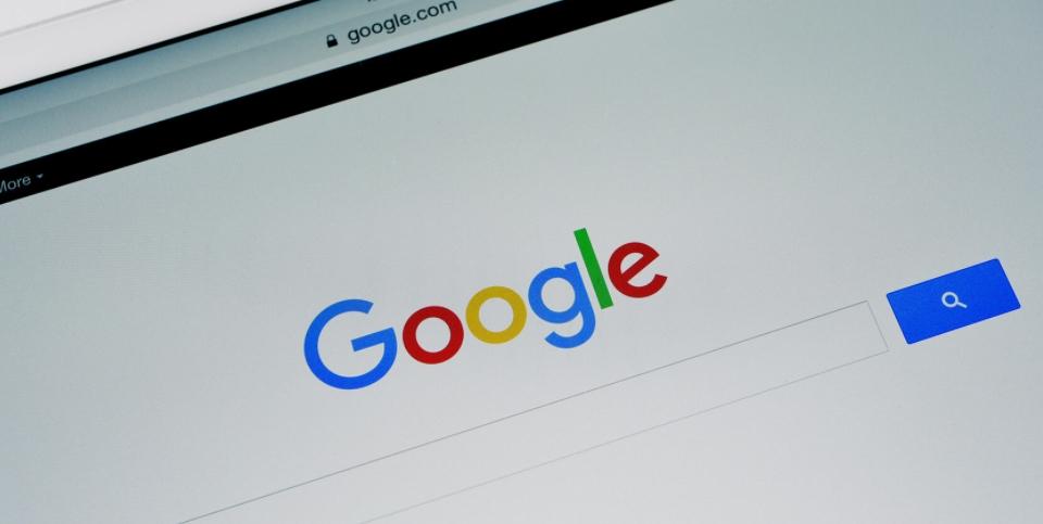 كيفية اختبار سرعة الاتصال بالإنترنت مباشرة عبر موقع قوقل