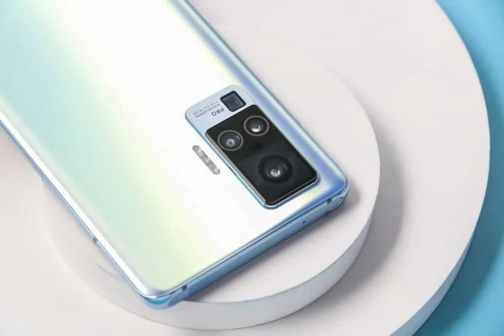 تسريبات مصورة تكشف عن تصميم ومواصفات هاتف شاومي Mi10T Pro