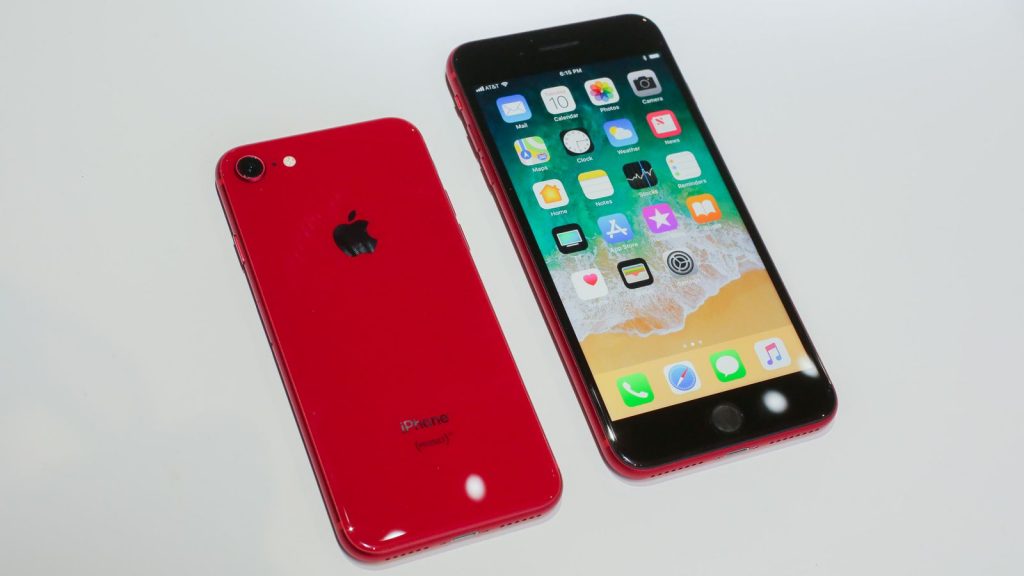 آبل تعترف بوجود عيب في بعض أجهزة iPhone 8 ، وستقوم باستبدال المنطقة المتضررة مجانًا 3 52 iphone 8 and iphone 8 plus productred special edition 2018 - مدونة التقنية العربية