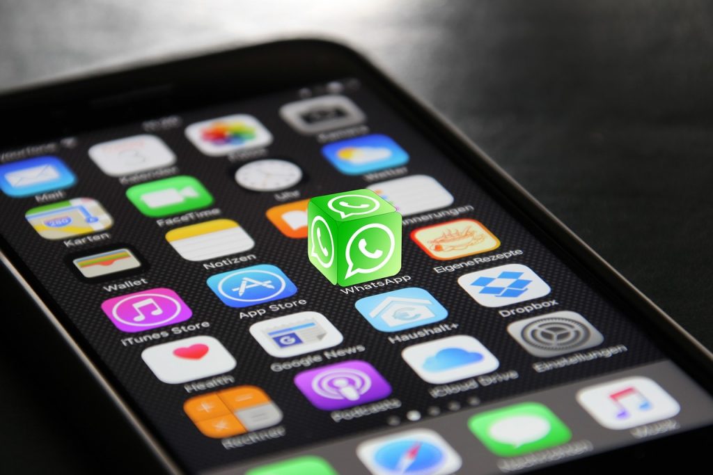 هكذا تستطيع منع حفظ الصور ومقاطع الفيديو تلقائياً في تطبيق واتساب لأجهزة iOS 6 Whatsapp - مدونة التقنية العربية