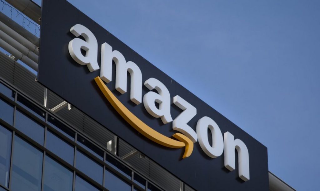 أمازون تصبح ثاني أكبر شركة بأمريكا بعد وصول قيمتها السوقية إلى تريليون دولار 3 amazon 1 1170x700 - مدونة التقنية العربية