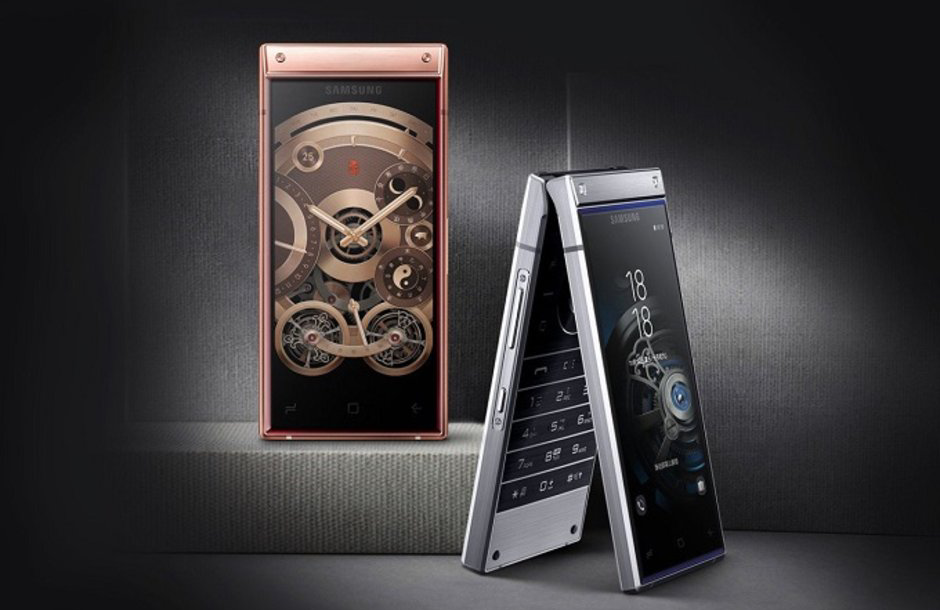Samsung unveils its high end W2019 Android clamshell - مدونة التقنية العربية