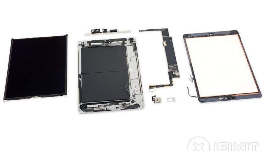تفكيك جهاز آيباد الجديد بقياس 10.2 يعطينا نظرة جيدة عن مكونات الآيباد الداخلية 6 3 iFixit تقوم بتفكيك جهاز iPad - مدونة التقنية العربية
