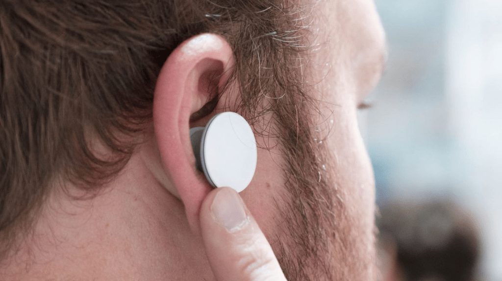 تطلق مايكروسوفت سماعة Surface اللاسلكية بسعر جديد 199 دولار 1 Surface Earbuds 1 - مدونة التقنية العربية