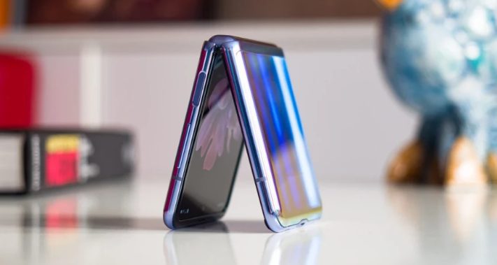 هاتف Galaxy Z Flip 4 يأتي بسعة بطارية أكبر من المتوقع