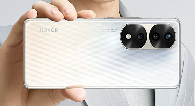 1667983786_Honor-70-Pro-Plus.png تسريبات تشير إلى خطط Honor لدعم سلسلة هواتف Honor 80 بمستشعر 160 ميجا بيكسل