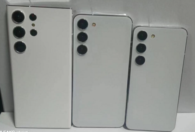 تسريبات تستعرض أبعاد سلسلة هواتف Galaxy S23 القادمة