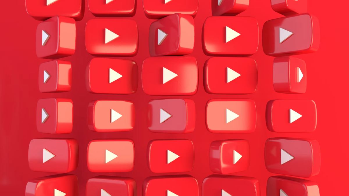 شعار يوتيوب - خلفية حمراء