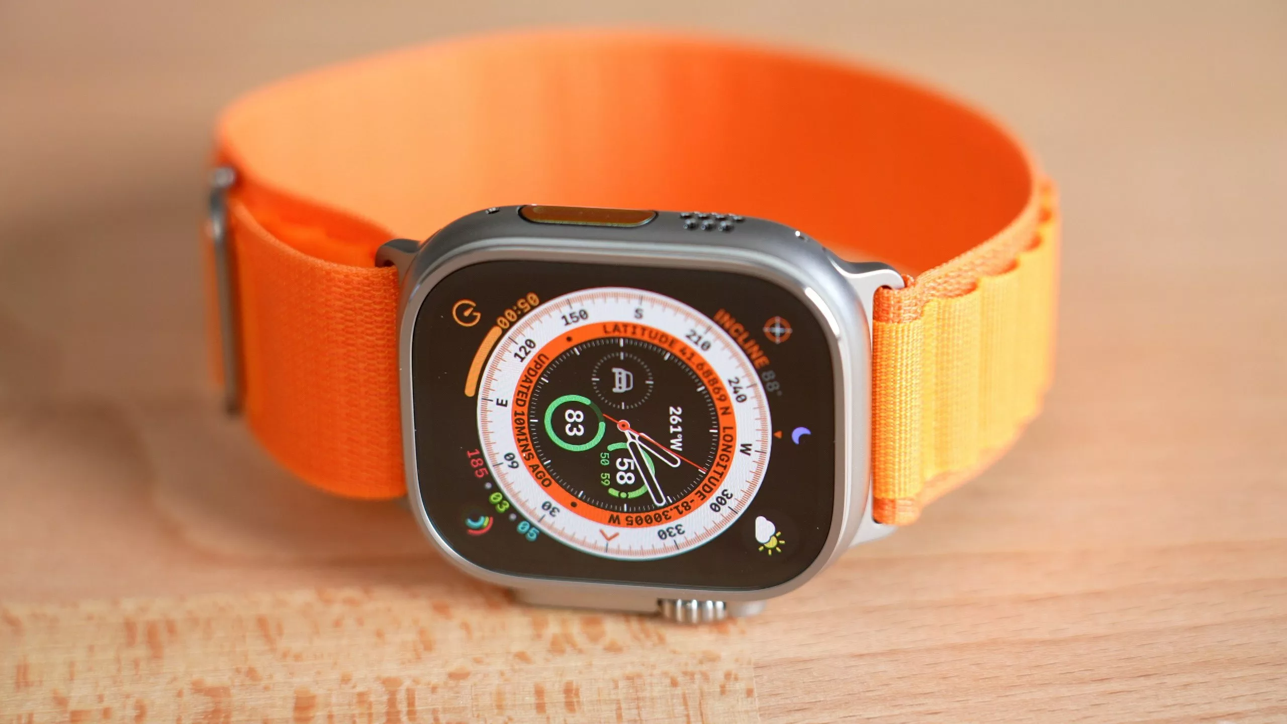 أبل قد تطلق ساعة Apple Watch Ultra مع شاشة أكبر بنسبة 10٪ في العام المقبل
